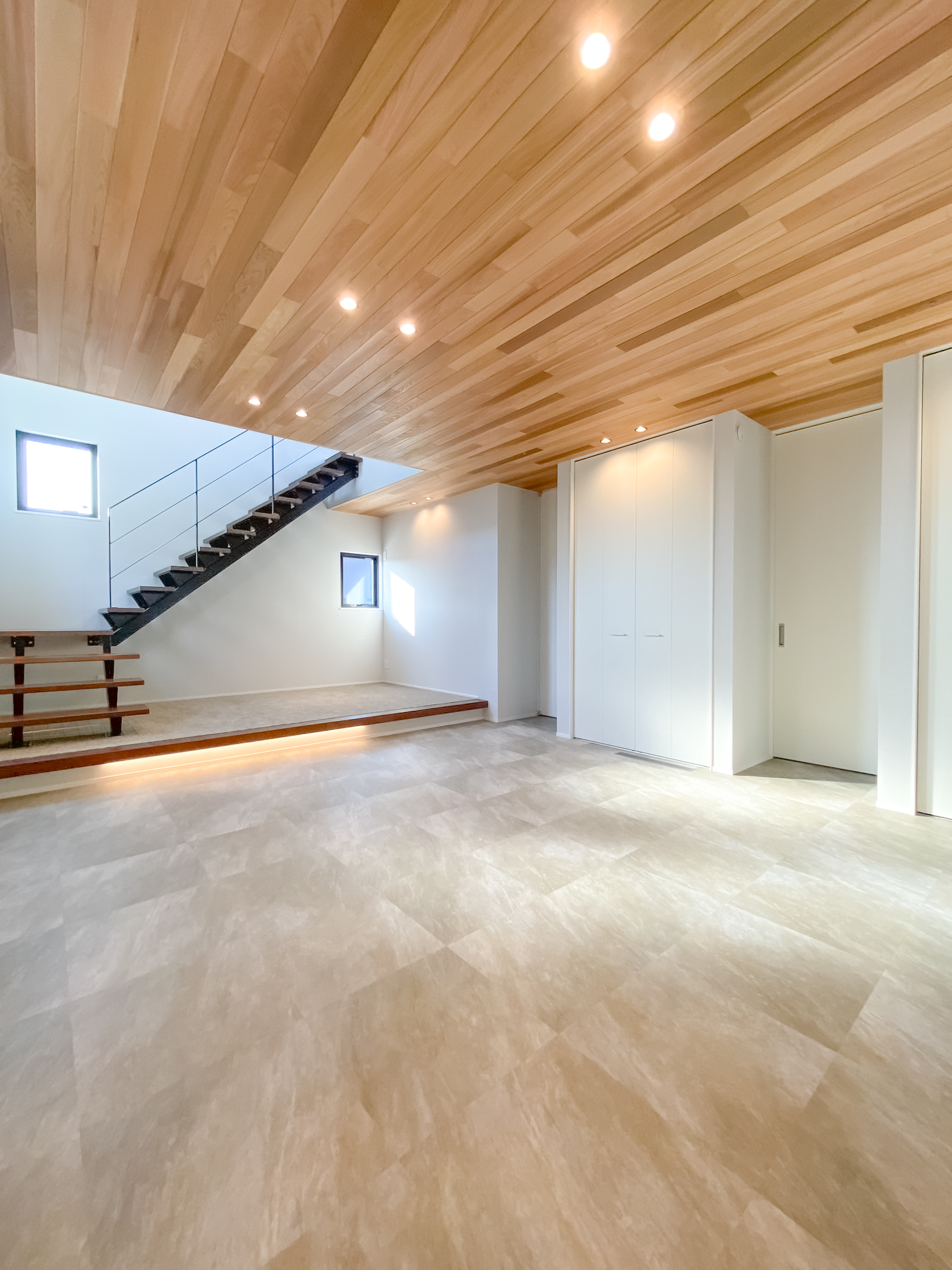 随所に宿る美学を|スクエアフォルムのモダン 画像