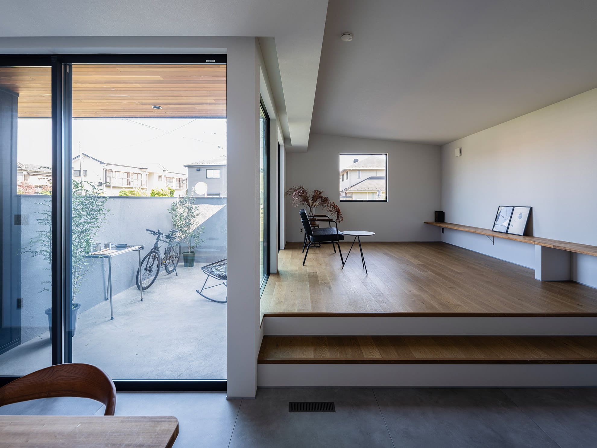 穏やかな動線美|上質さを纏うスタイリッシュな空間 画像